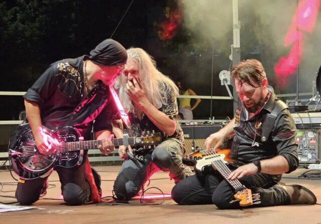 VILLA PIGNA BLUES FESTIVAL 2023 💥
BLUES'N'RESPECT 💥
#blues #rocknroll #bluestouchband #rocknrespect #blues #rocknroll #bluestouchband #rocknrespect #dobroguitar #bluesrock #music #villapignabluesfestival